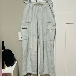 Old Navy Light Gray Cargo Sweatpants